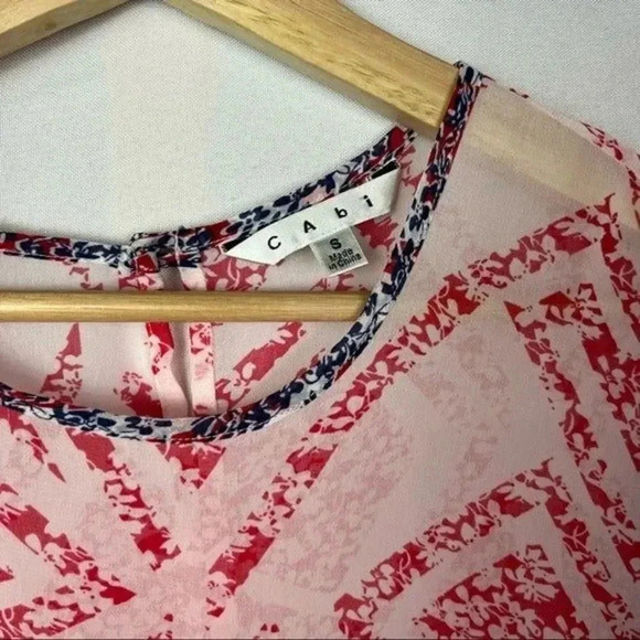 Cabi Coquette Red & Blue Printed Short Sleeve Blouse S #732 - Picture 3 of 4